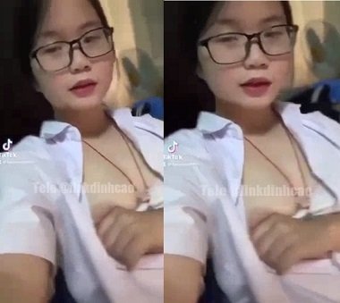 Chịch học sinh vú mới